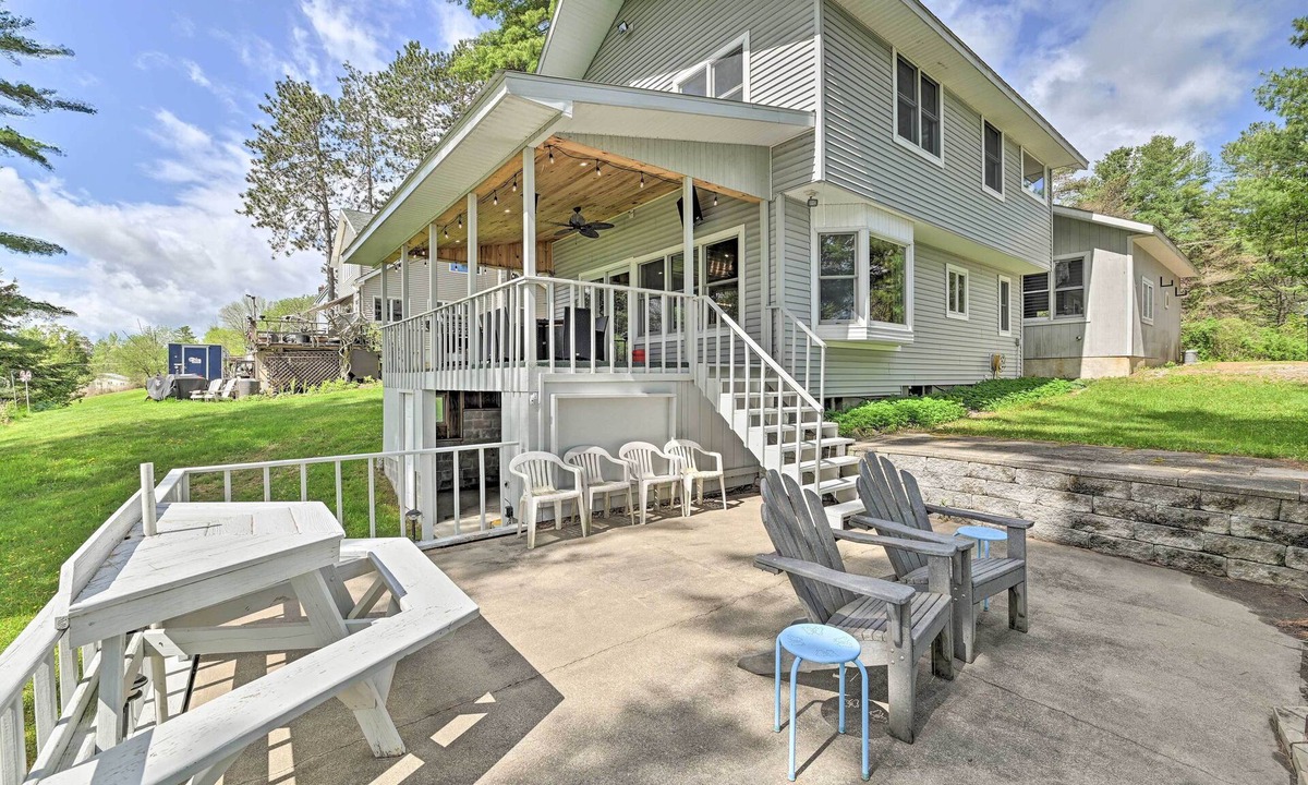Gloversville Cottage | Lakefront Gloversville Home w/Beach + Dock!