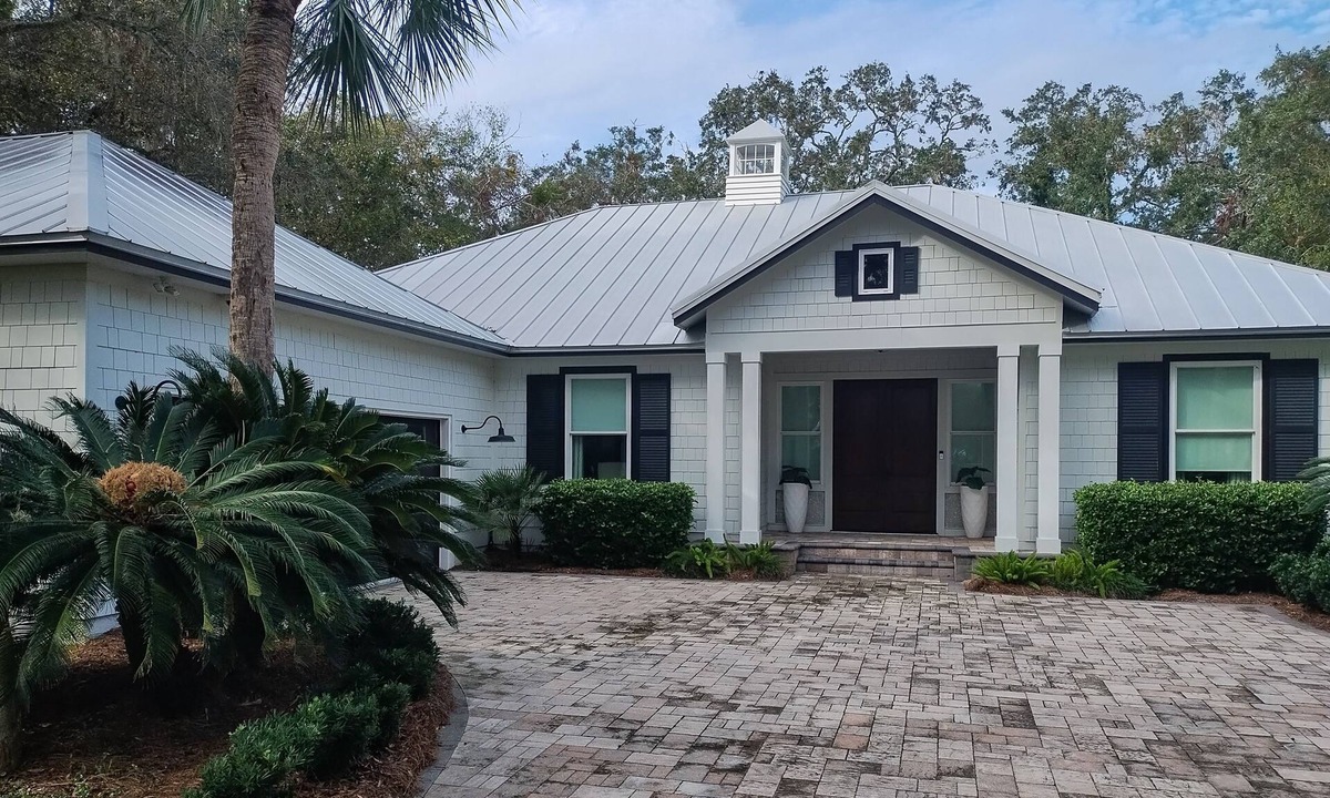 Saint Simons Island House | Lakefront home with private pool & outdoor space for entertaining