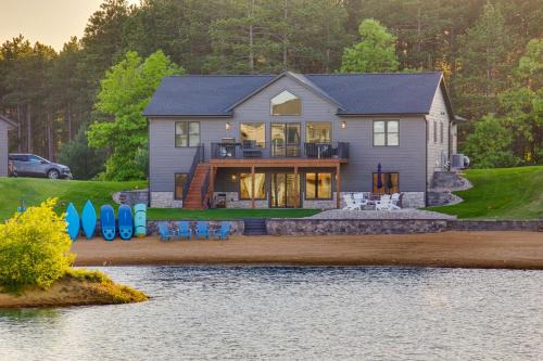 New Lisbon House | Lakefront Luxury - 1 MI to Buckhorn Boat Landing