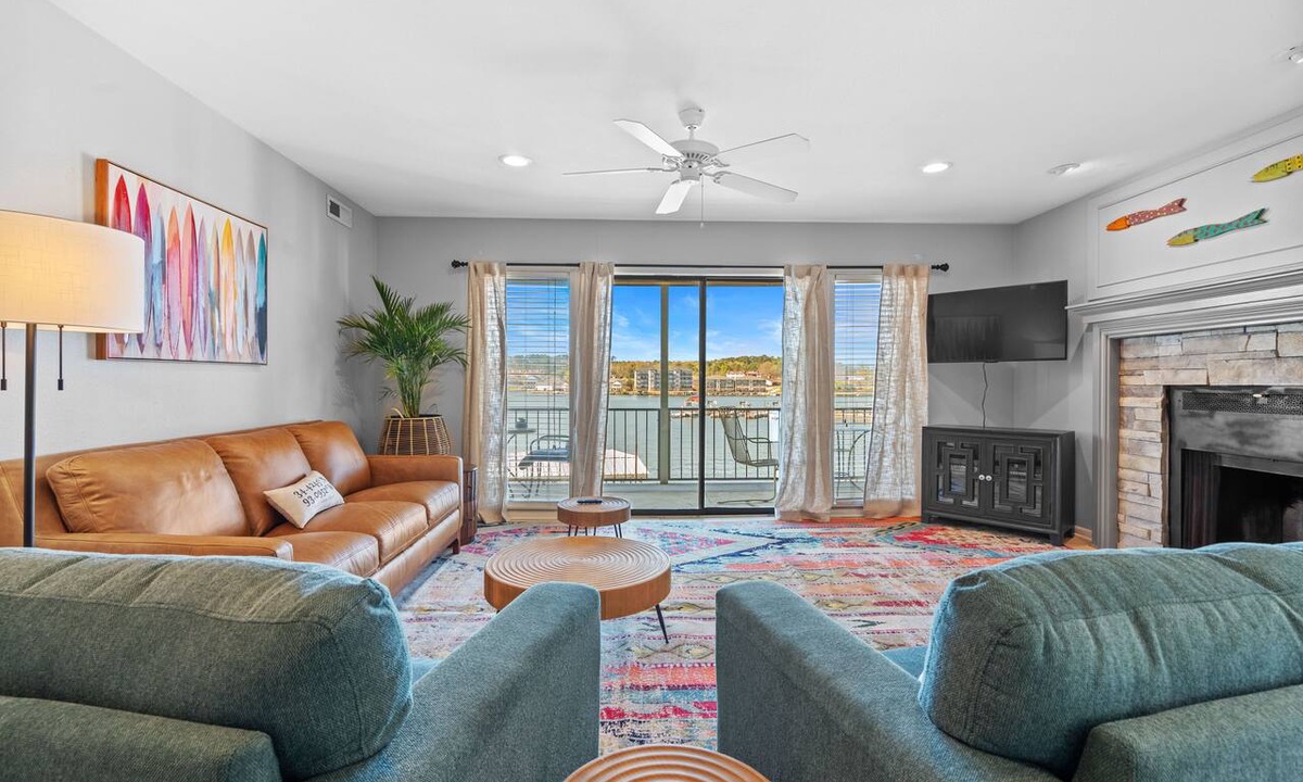 Lake Hamilton Condo | Lakefront on Hamilton! King Size Beds, Pool, Boat Slip & Gorgeous Sunsets!