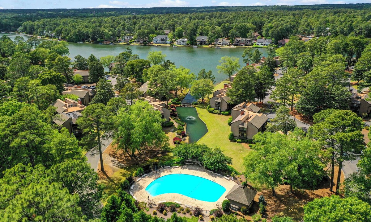 Pinehurst Condo | Lakefront Pinehurst Condo 2BD/2BA - 237 - With Community Pool Access