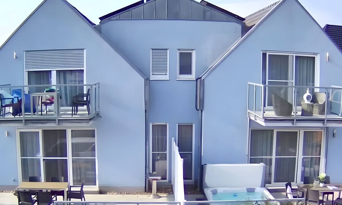Muritz House | Lakefront Residence for 18 Guests (320 m²) in Untergöhren