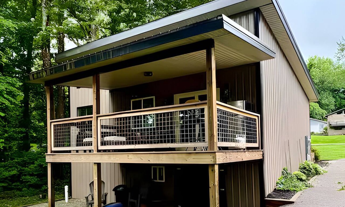 Shelbyville House | Lakefront Retreat: Fishing, Kayaks, Fire Pit & Bourbon Trail
