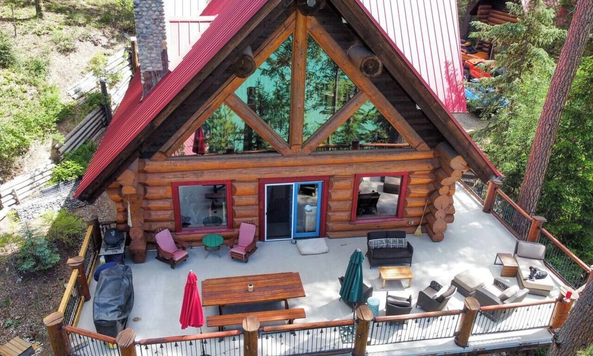 Koocanusa Ranch Cabin | Lakefront with Private Pier. Rosen Lake. Dog Fr.
