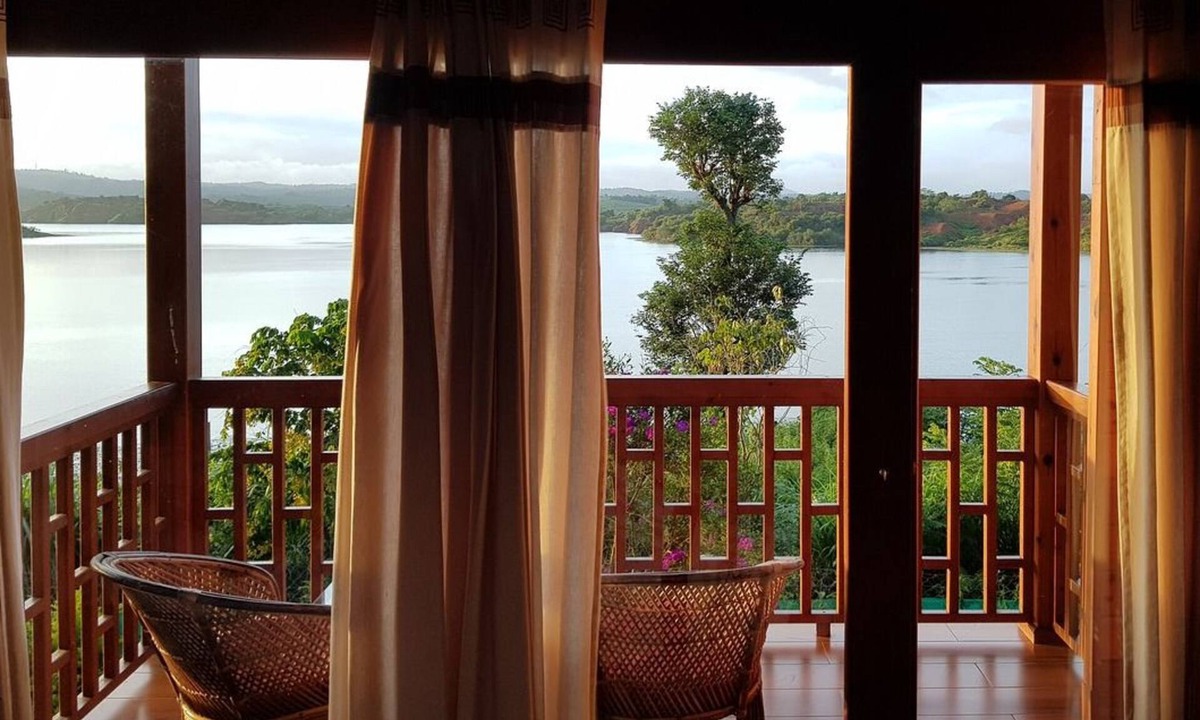 Vazhavatta Hotel | LakeRose Wayanad Resort