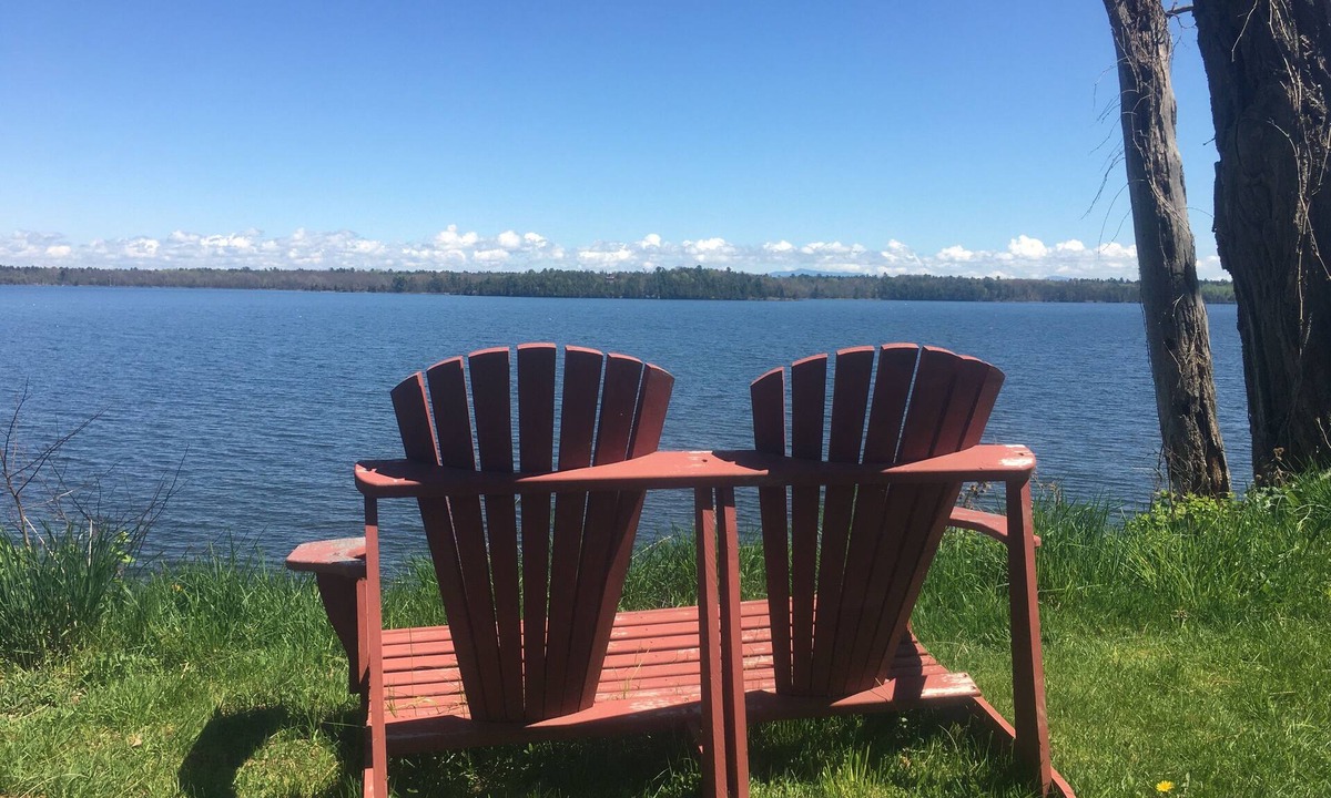 Schuyler Falls Cottage | Lakeside Cottage #306 at Valcour Cottages