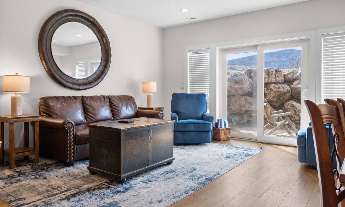 Ogden Apartment | Lakeside Escape LS 36B 2 BR |Pineview Res |Hot Tub