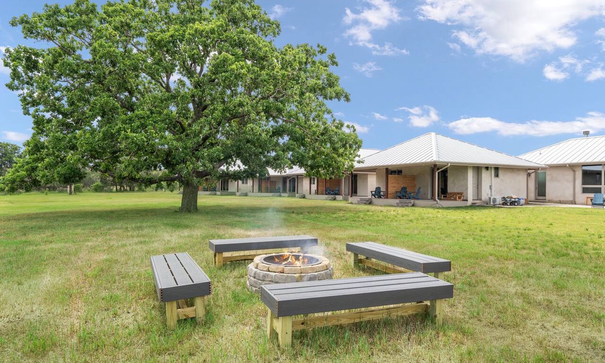 La Grange House | Lakeside Getaway: Pool, Games, Hot Tub, More!