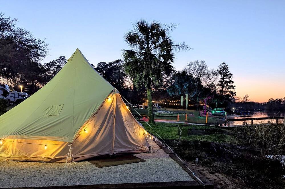 Eutawville RV Rental | Lakeside Glamping Tent with Kayaks & Spacious Deck in Eutaw Springs, South Carolina