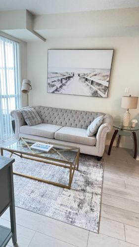 Humber Bay Shores Apartment | Lakeside Retreat