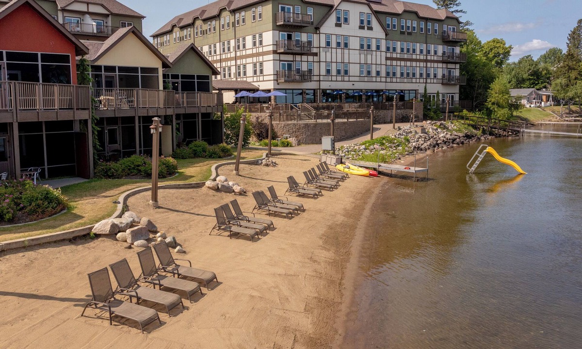 Walker Condo | Lakeview 2 Bed 1 Bath Condo on Walker Lake. Walking distance to downtown Walker.