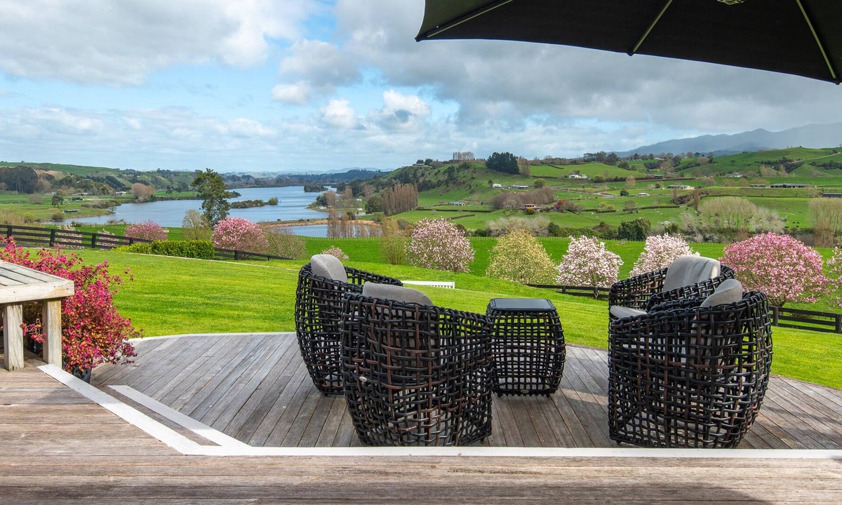 Karapiro House | Lakeview Lodge Karapiro - Bijou Huntington