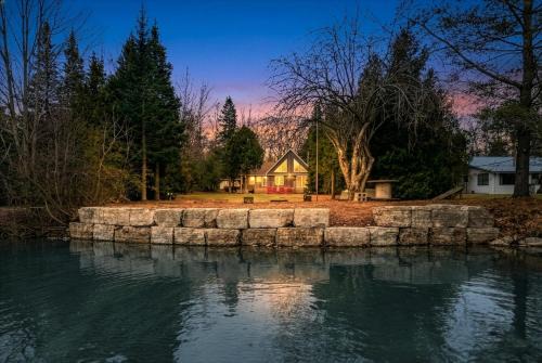 Tobermory House | Lakeview Loft A-Frame Escape Tobermory With AC