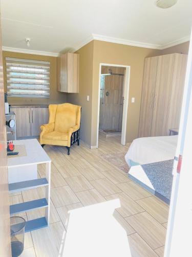 Klerksdorp Bed & Breakfast | Lala@night