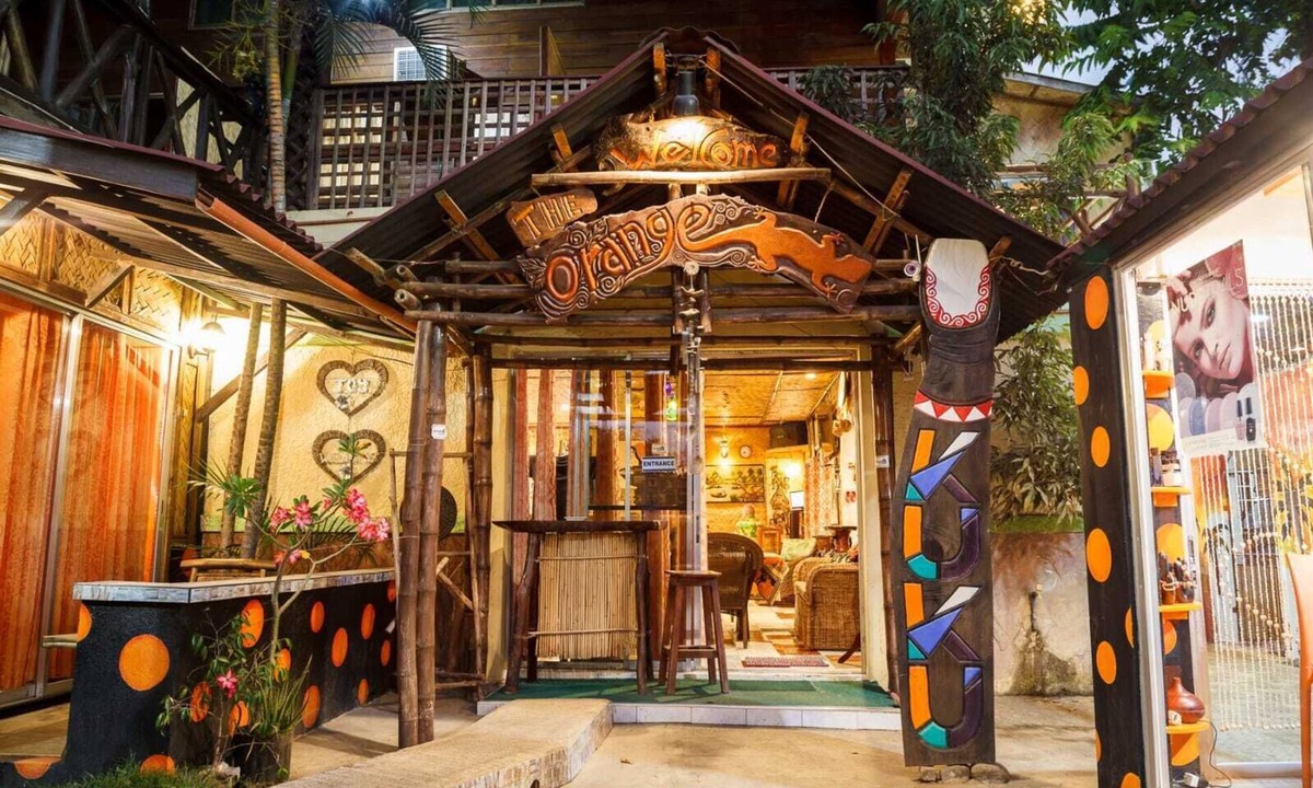 Puerto Princesa City Centre Hotel | Lala Panzi