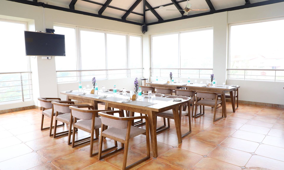 Stuart Hill Hotel | Lali Petals