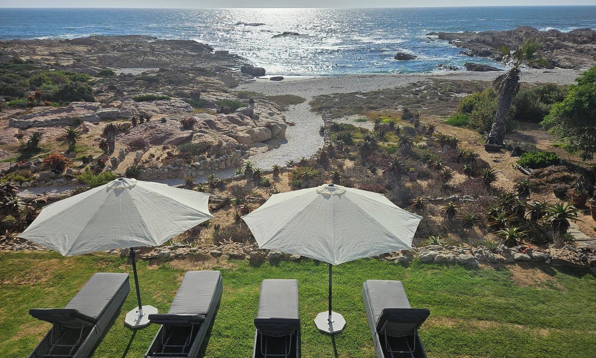 Lambert's Bay Bed & Breakfast | Lambert's Bay Beachfront