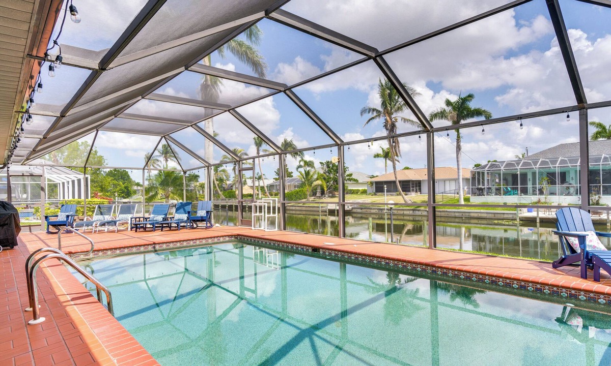Fort Myers Cottage | Lanai & Pool: Waterfront Cape Coral Home!