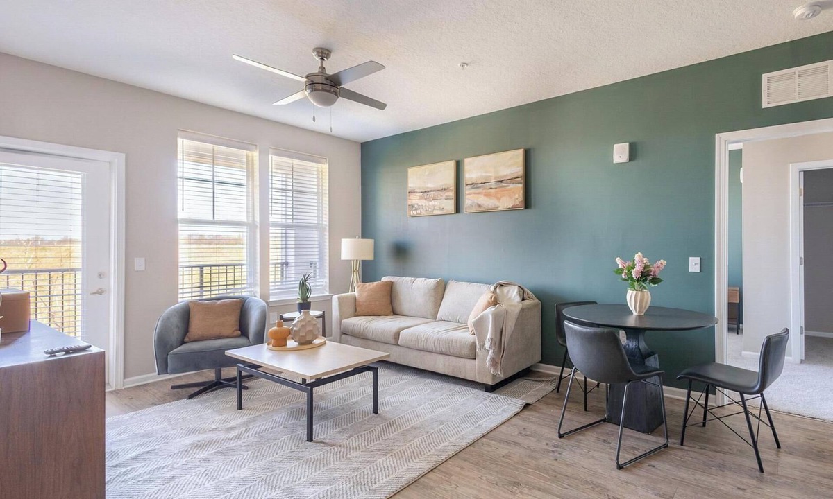 Kenton Apartment | Landing | Amazing 2BD, Yoga Studio, Gym