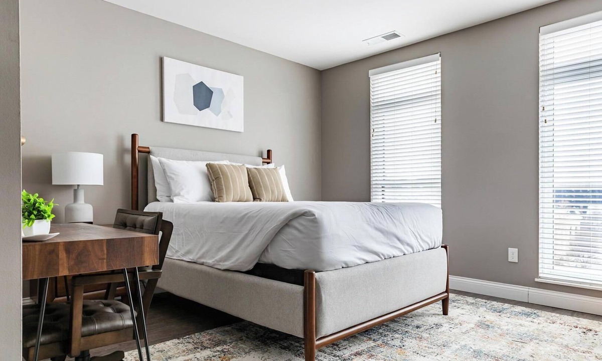 Downtown Columbus Apartment | Landing | Amazing Studio, Gym, Yoga Studio