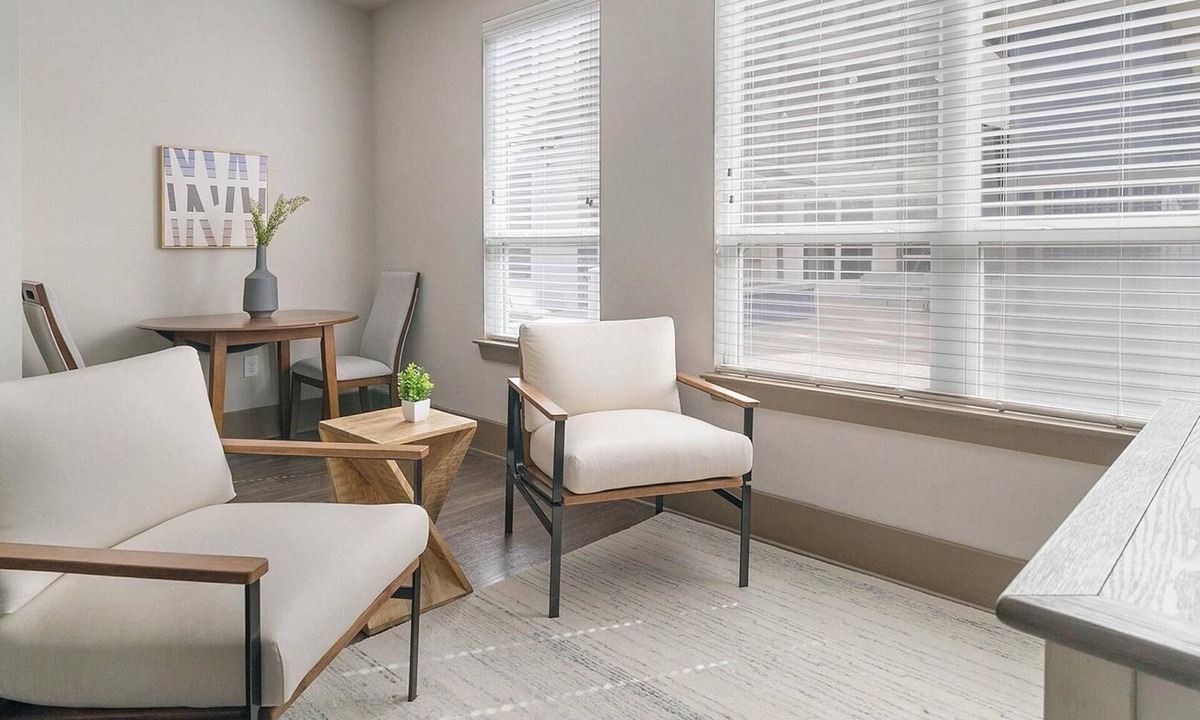 Washington Ave./ Memorial Park Apartment | Landing | Amazing Studio, Clubhouse, Gym