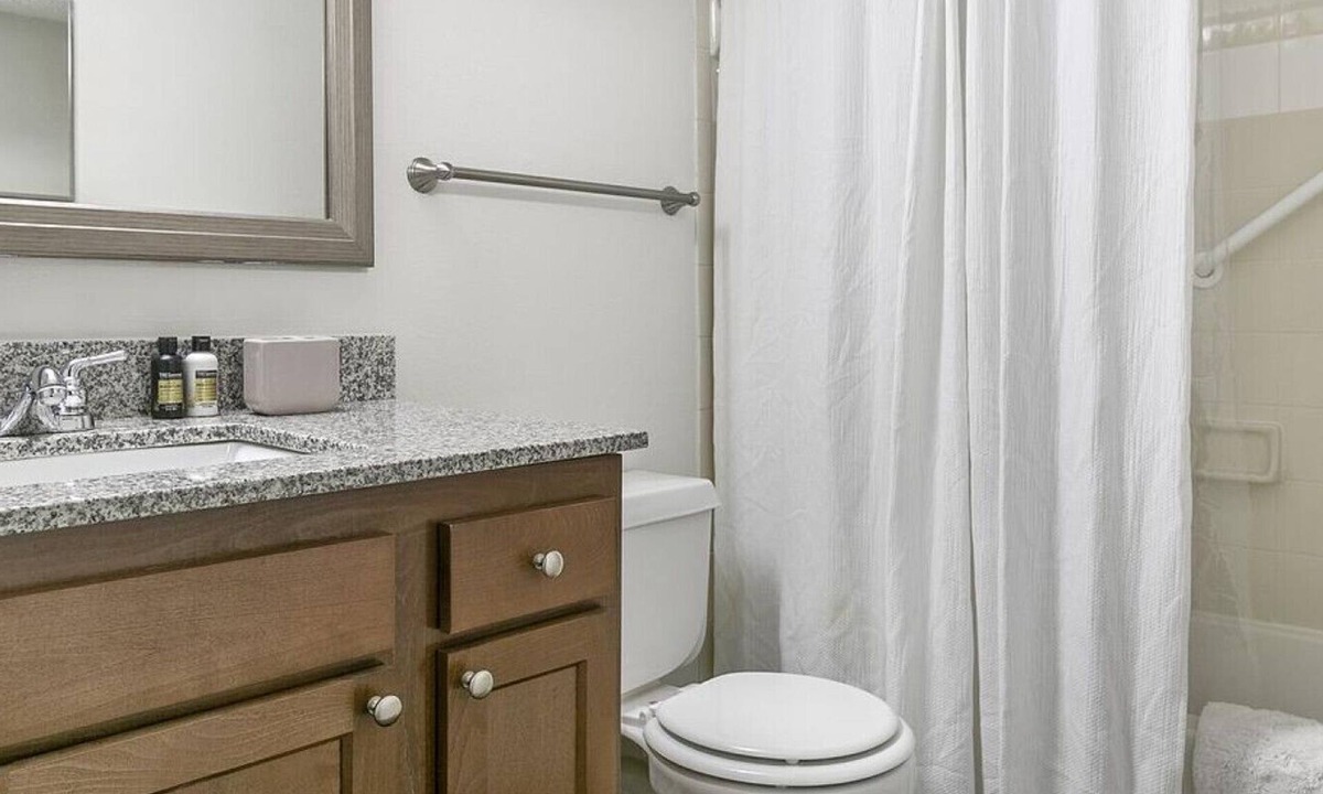 Blue Ash Apartment | Landing at Altitude Blue Ash - 2 Bedrooms in Downtown Blue Ash
