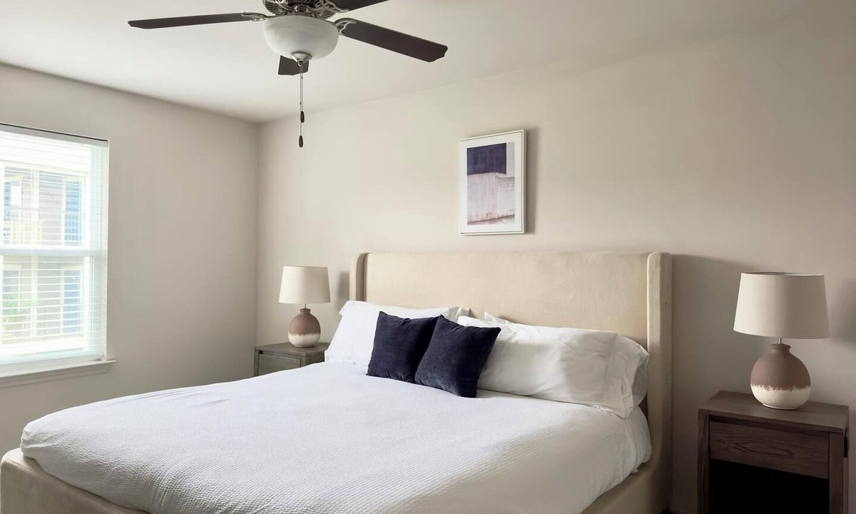 Belton Apartment | Landing | Beautiful 1BD, Clubhouse, Pool