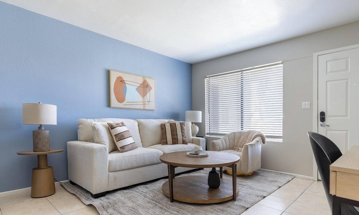 Maryvale Apartment | Landing | Beautiful 1BD in Maryvale Village