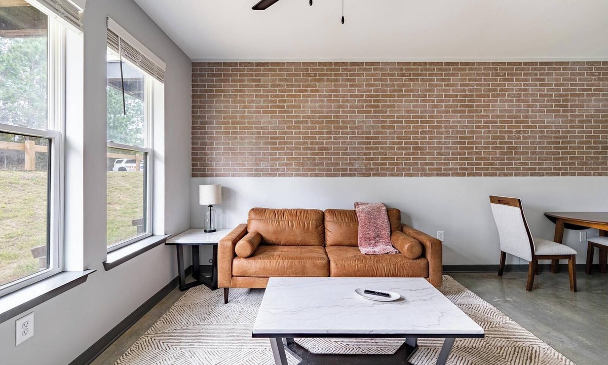 Northwest Pensacola Apartment | Landing | Beautiful 1BD, Rooftop Lounge, Gym