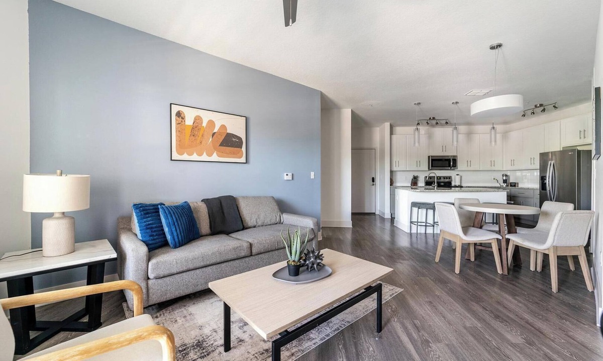 Venice Apartment | Landing | Beautiful 2BD, Clubhouse, Pool