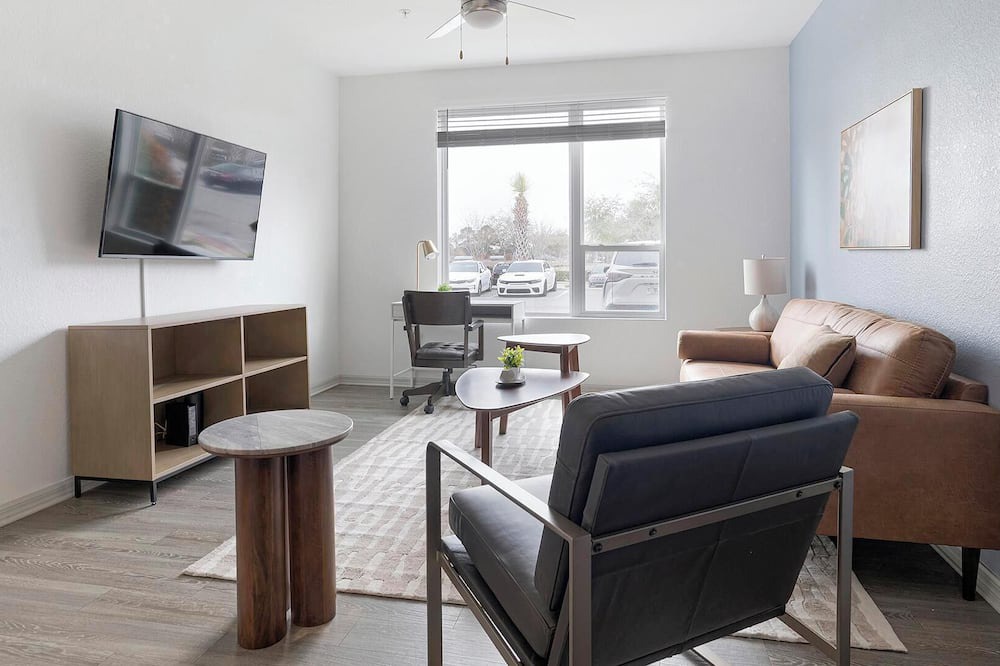 Fairvilla Apartment | Landing | Beautiful 2BD, Gym, Clubhouse