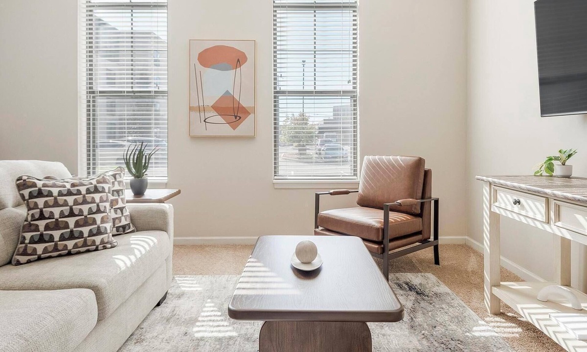 Central West End Apartment | Landing | Beautiful 2BD, Pool, Gym