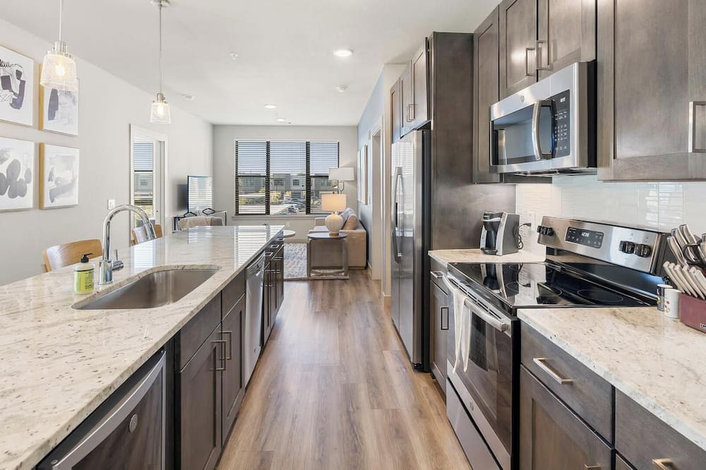 Southwest Raleigh Apartment | Landing | Beautiful Studio in Caraleigh