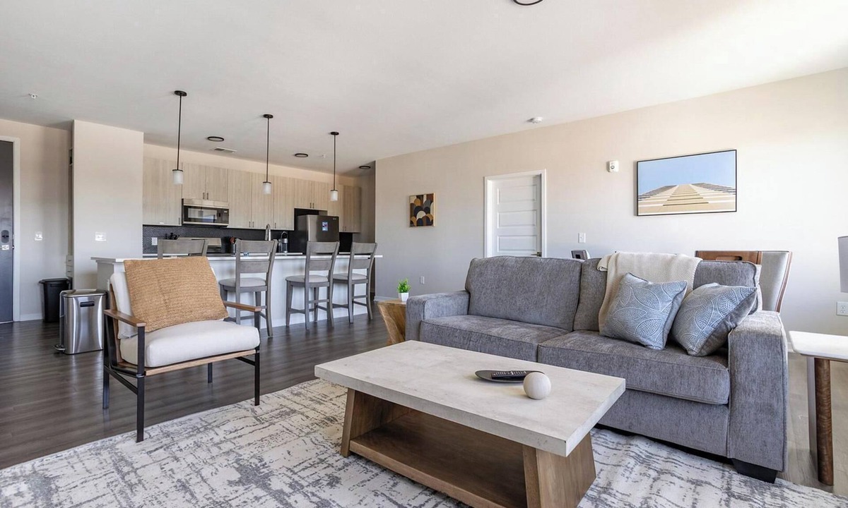 Near Northside Apartment | Landing | Beautiful 2BD, Gym, Pool