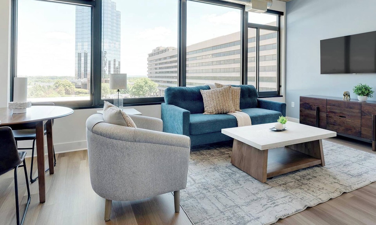 Baileys Crossroads Apartment | Landing | Chic 1BD, Game Room, Gym
