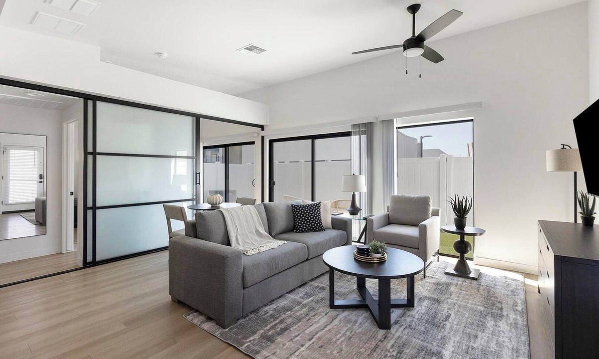 North Mountain Apartment | Landing | Chic 1BD, Pool, Clubhouse