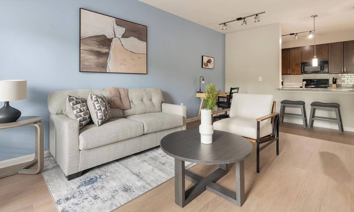 Manassas Park Apartment | Landing | Chic 1BD, Gym, Pool