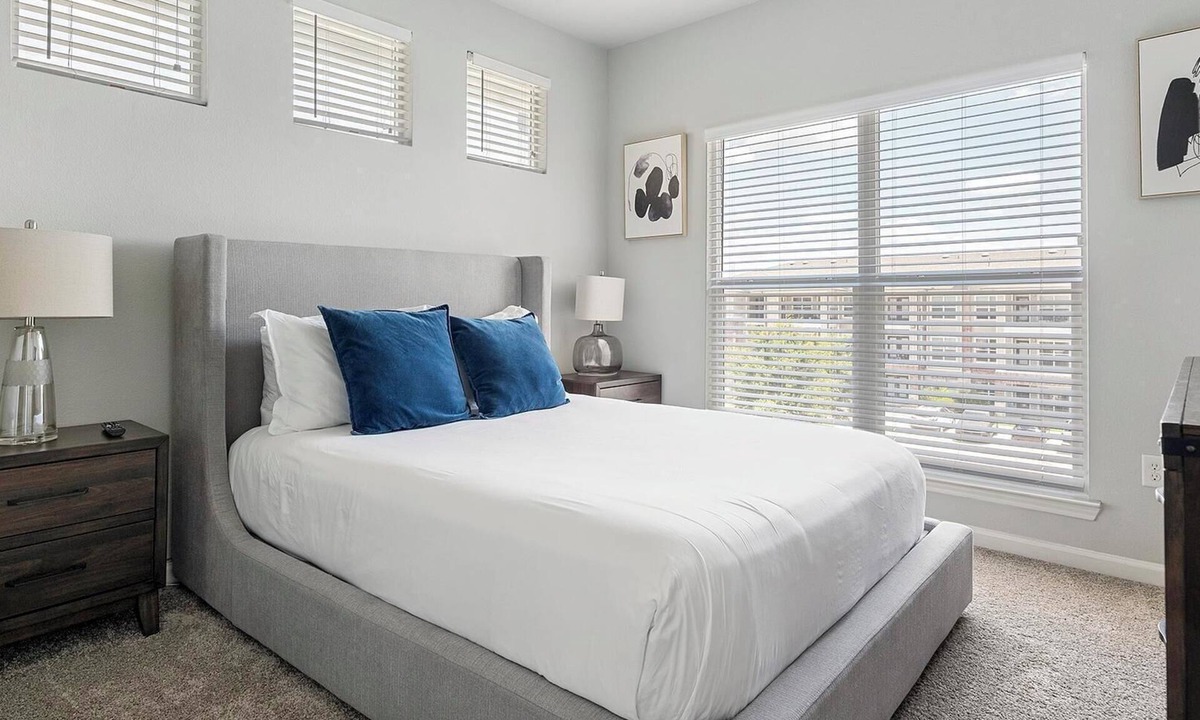 Austin Apartment | Landing | Chic 2BD, Courtyard, Gym