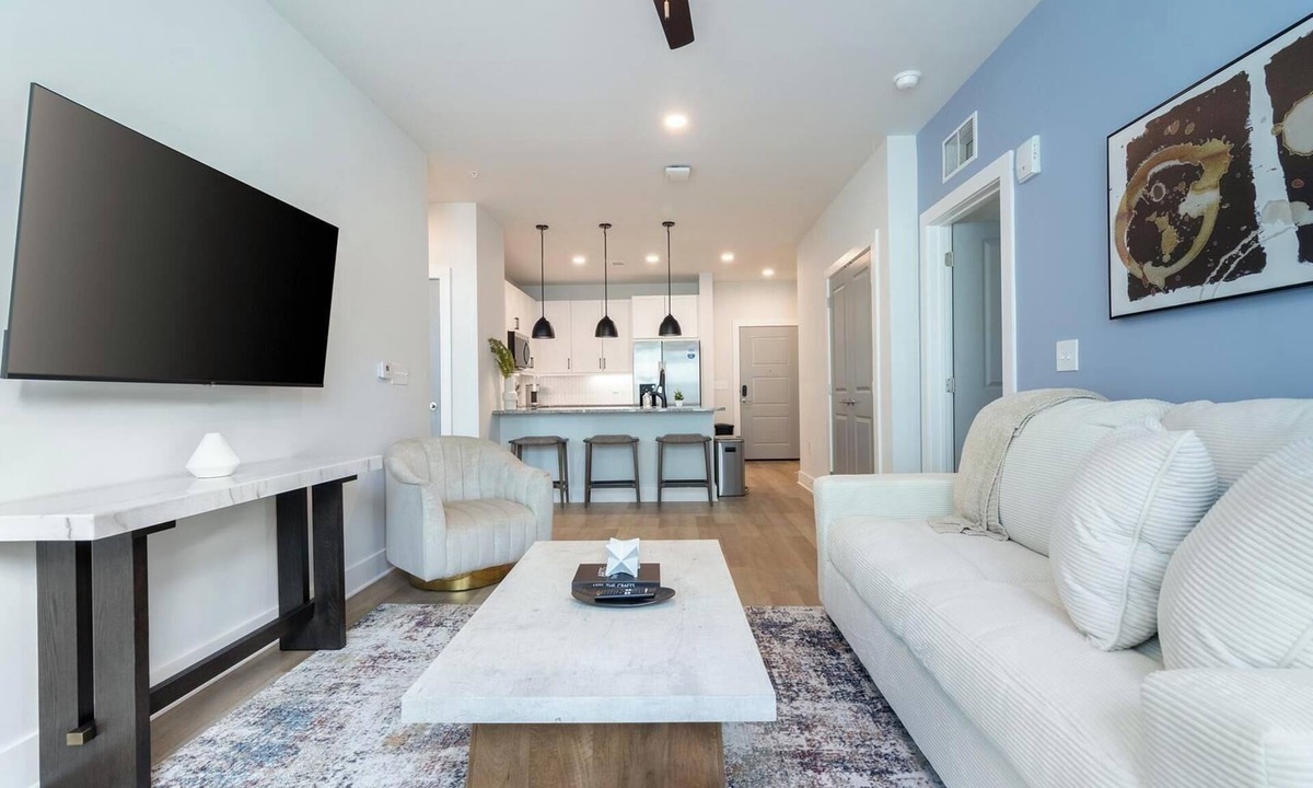 Freeport Apartment | Landing | Chic 2BD, Yoga Studio, Game Room
