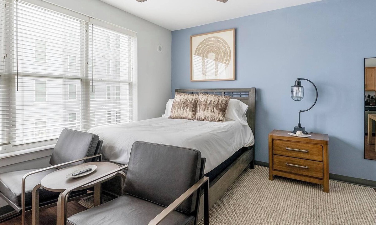 Five Points South Apartment | Landing | Chic Studio, Yoga Studio, Gym