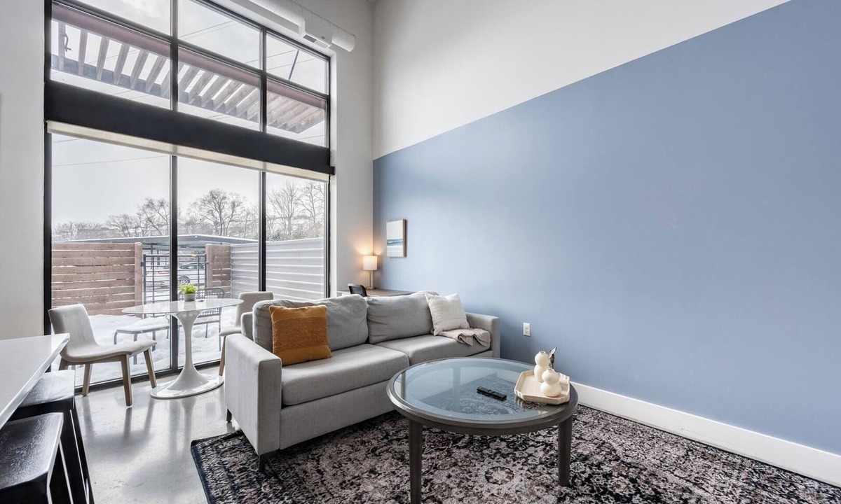 Royal Oak Apartment | Landing | Incredible 1BD, Pool, Gym