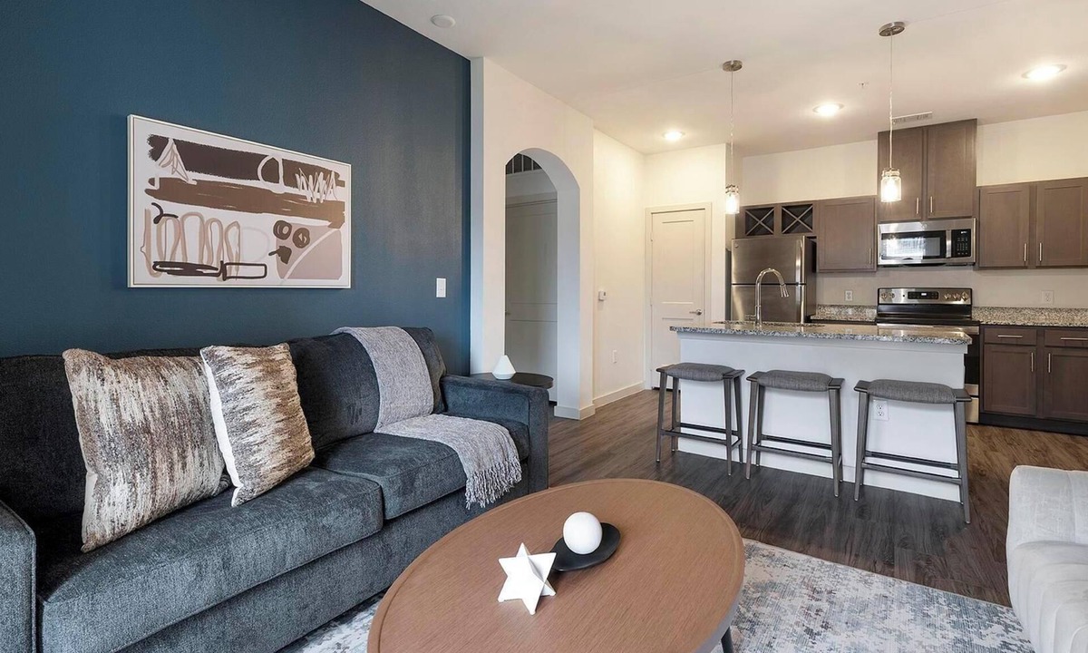 Buda Apartment | Landing | Incredible 1BD, Gym, Game Room