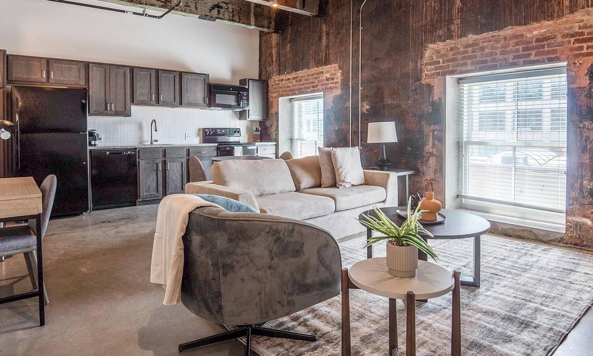 Downtown Memphis Apartment | Landing | Incredible 1BD, Courtyard, Gym