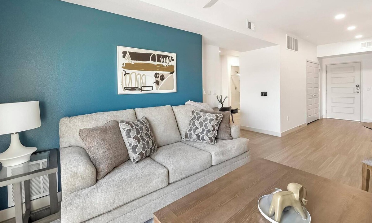 North Mountain Apartment | Landing | Incredible 1BD, Pool, Gym