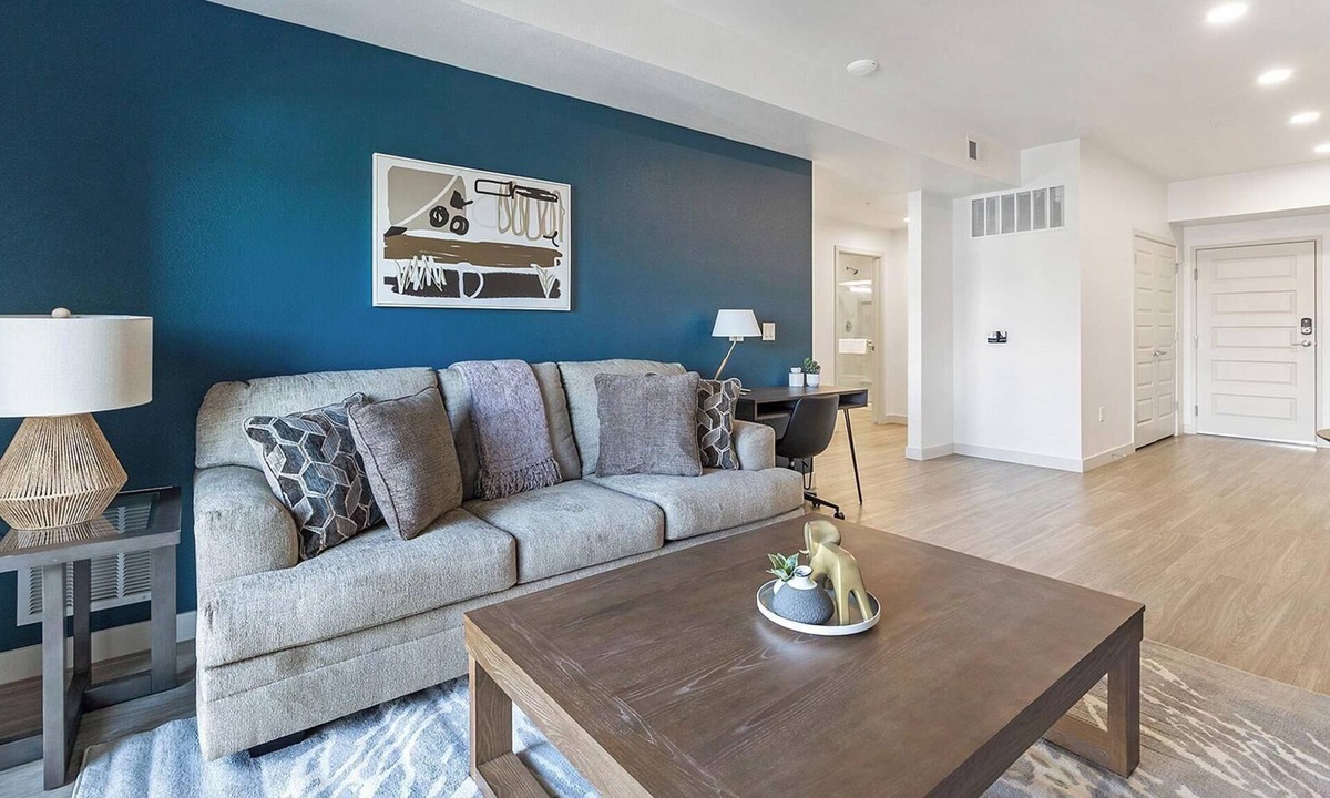 North Mountain Apartment | Landing | Incredible 1BD, Pool, Gym