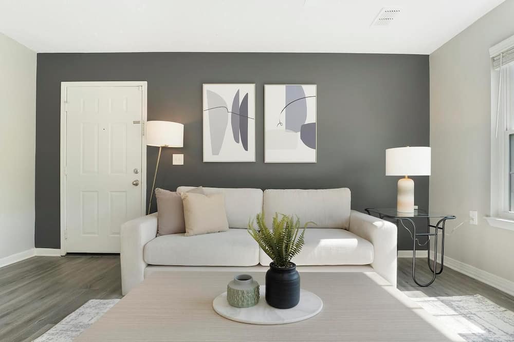 Southwest Raleigh Apartment | Landing | Incredible Studio in Caraleigh