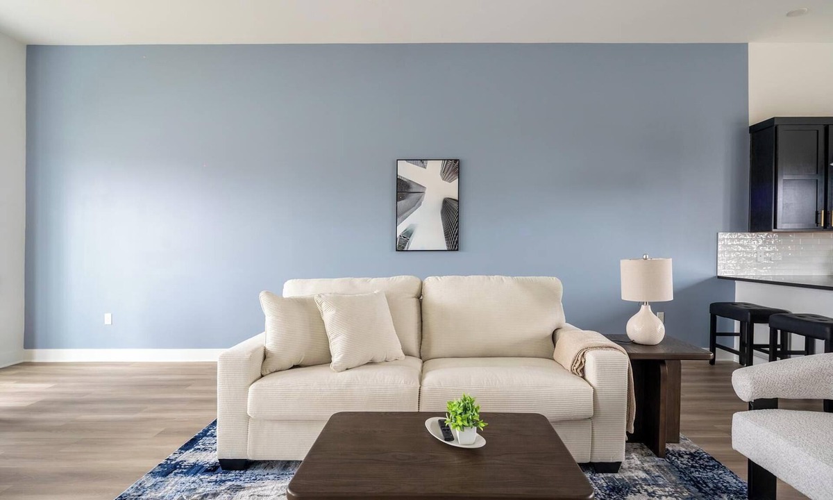 Lee's Summit Apartment | Landing | Incredible 3BD in Lee's Summit