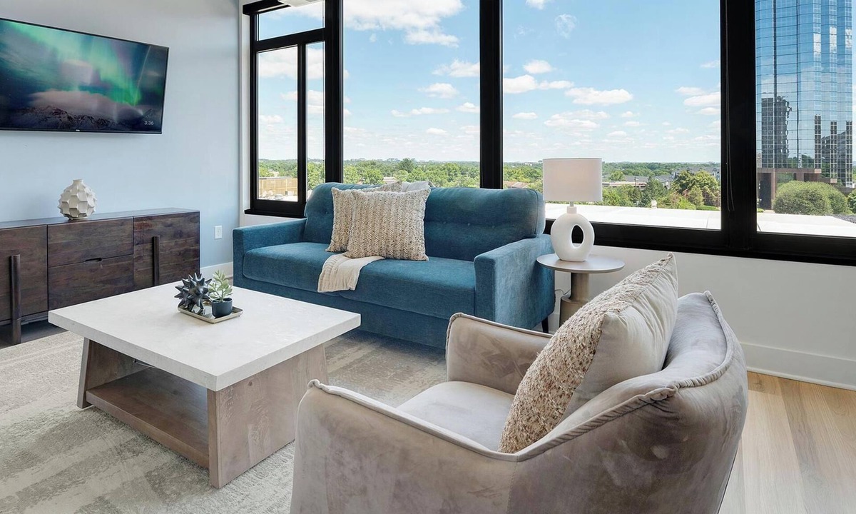 Baileys Crossroads Apartment | Landing | Modern 1BD, Game Room, Gym