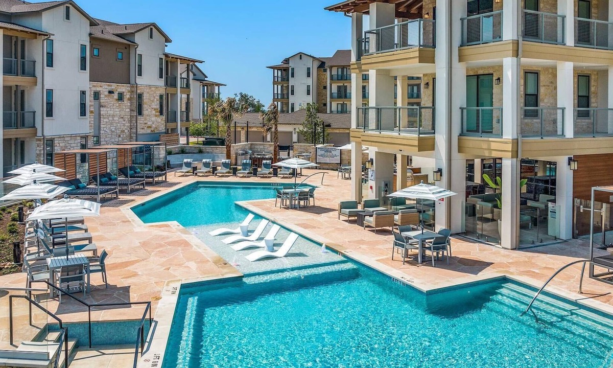 Austin Apartment | Landing | Modern 1BD, Pool, Clubhouse
