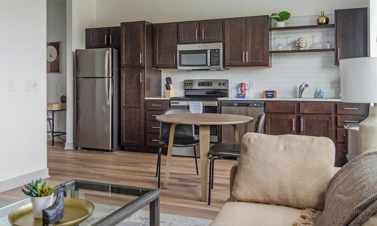 McCordsville Apartment | Landing | Modern 1BD, Gym, Pool